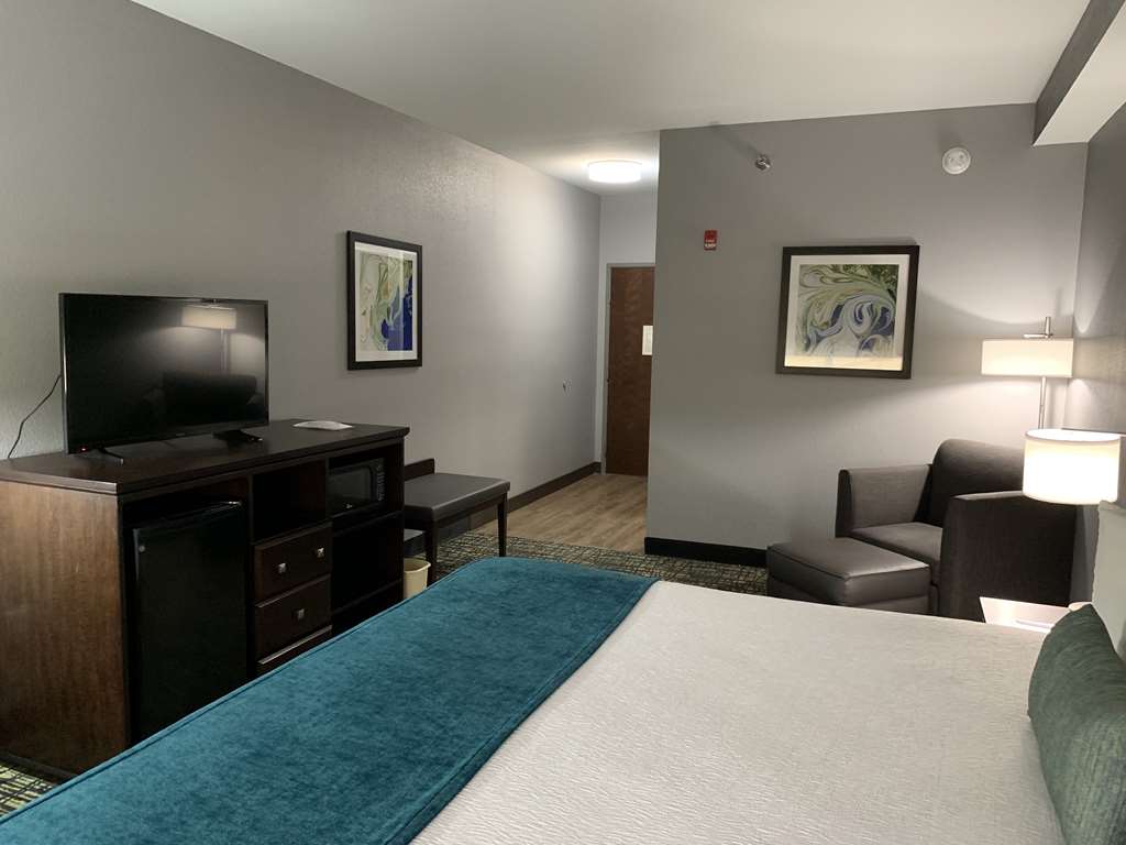 Best Western Plus Olive Branch Hotel & Suites - photo 8