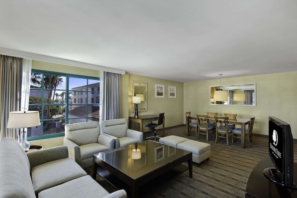 DoubleTree by Hilton San Pedro Port of Los Angeles - photo 20