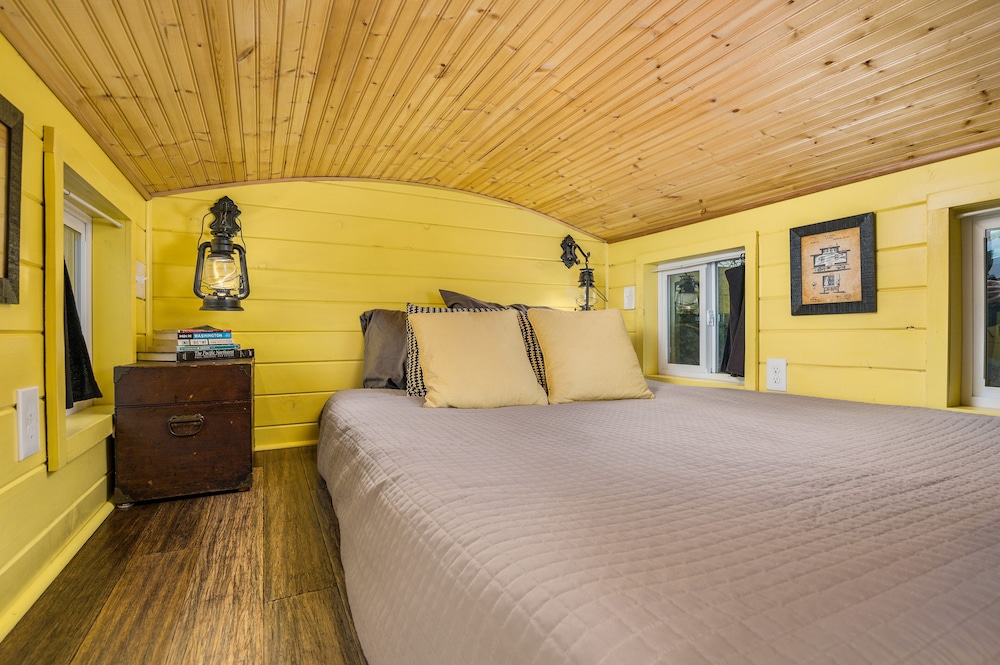 Tiny Digs Hotel of Tiny Houses - photo 14