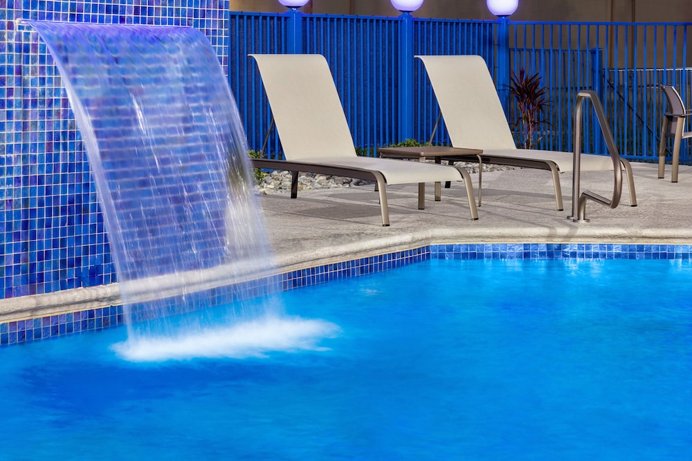Holiday Inn Express Hotel & Suites Mission McAllen Area by IHG - photo 30
