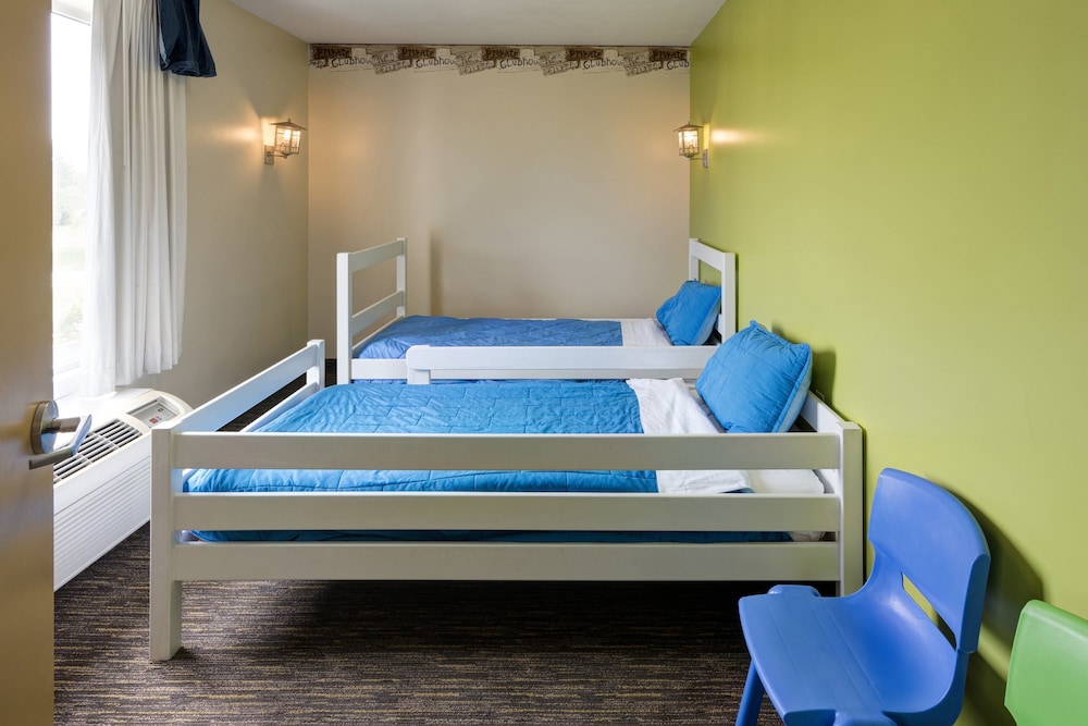 Holiday Inn Express Hotel & Suites East Wichita I 35 Andover by IHG - photo 14