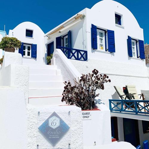 Evilio Houses — Oia — photo 2