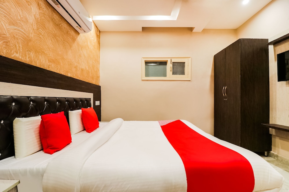 Oyo 61261 Hotel Z — Sector — photo 2