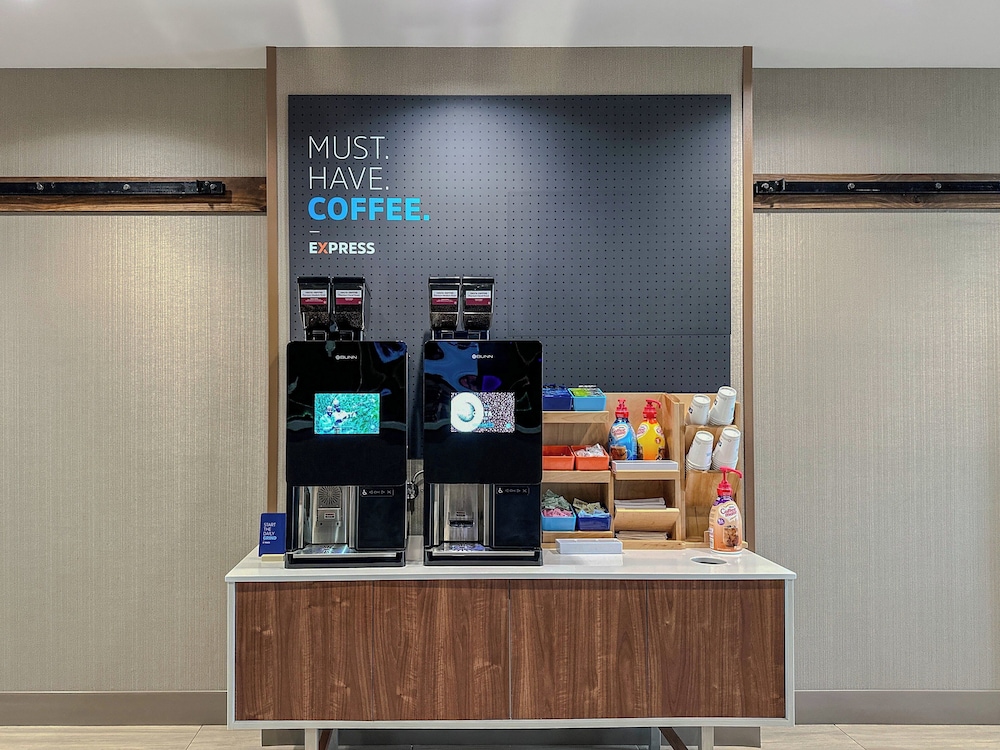 Holiday Inn Express Hotel & Suites Pittsburgh West Mifflin by IHG - photo 27