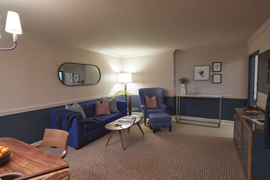 The Oliver Hotel - photo 12