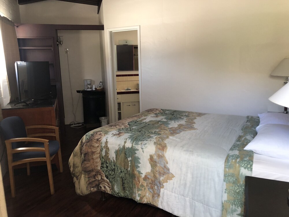 Sequoia Village - photo 26