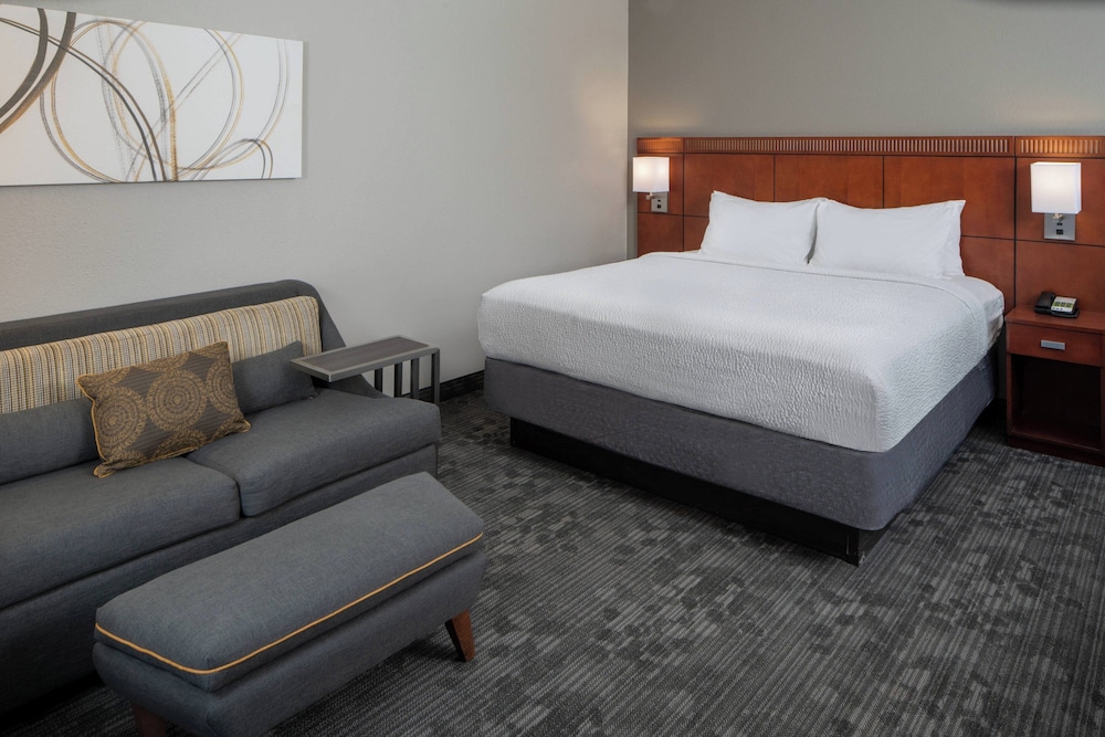 Courtyard by Marriott Nashville Airport - photo 8
