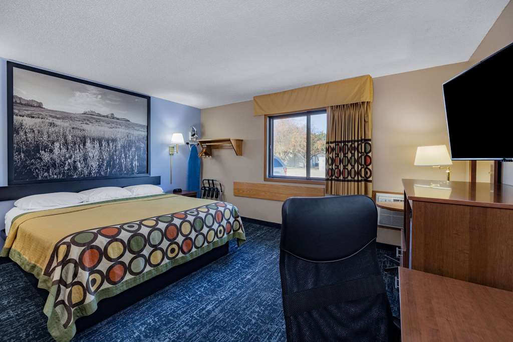 Super 8 by Wyndham Valentine NE - photo 28