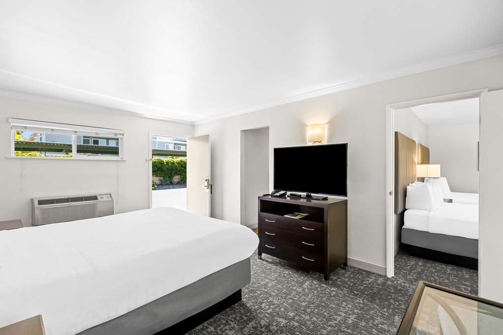 Best Western Garden Inn - photo 26