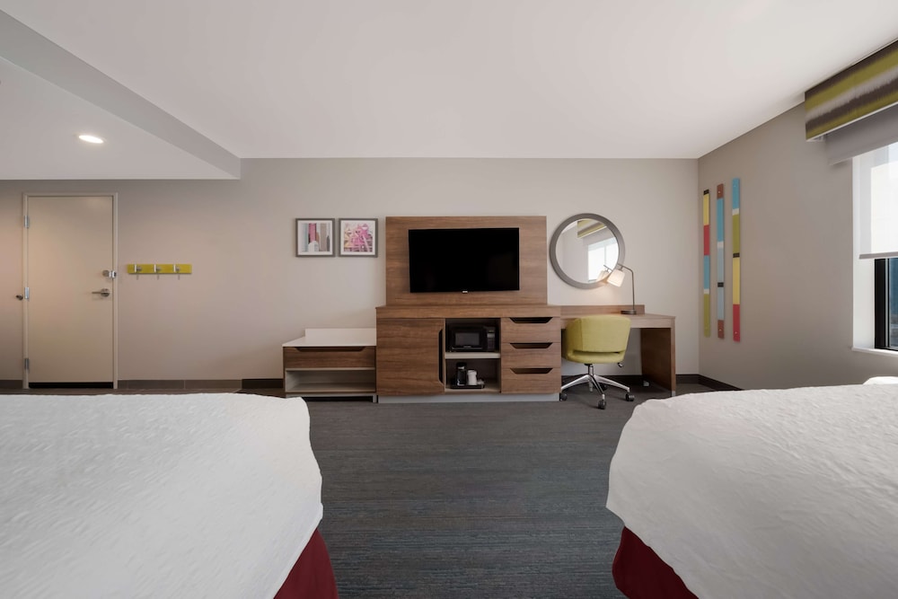Hampton Inn Detroit Southfield - photo 23