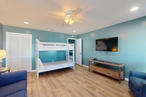 Front Beach Retreat C & D2 - last minute hotel in Panama City Beach