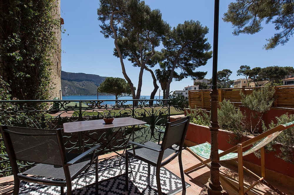 Le Jardin d'Emile - carbon neutral hotel in Cassis