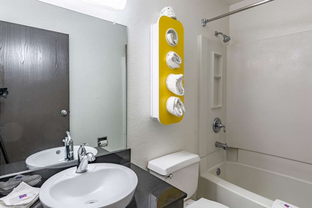 The Reserve Inn - photo 15