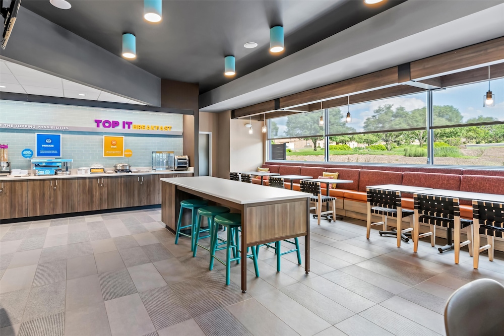 Tru by Hilton Kansas City Airport - photo 33
