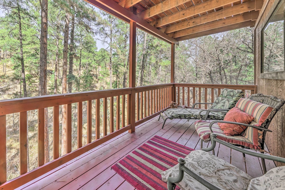 Dog Friendly Alto Escape with Hot Tub and Foosball — hotel in Alto