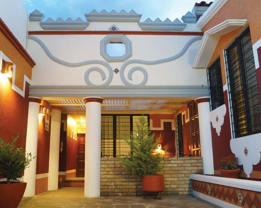 Hotel Nicalococ in Comitan, Mexico