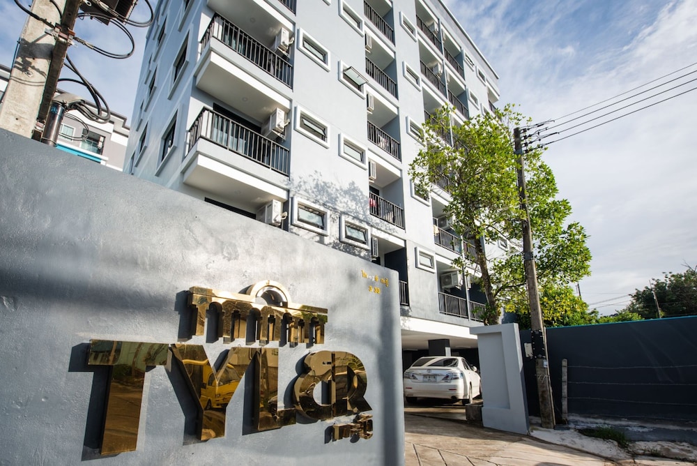 Tyler Kathu in Kathu, Thailand