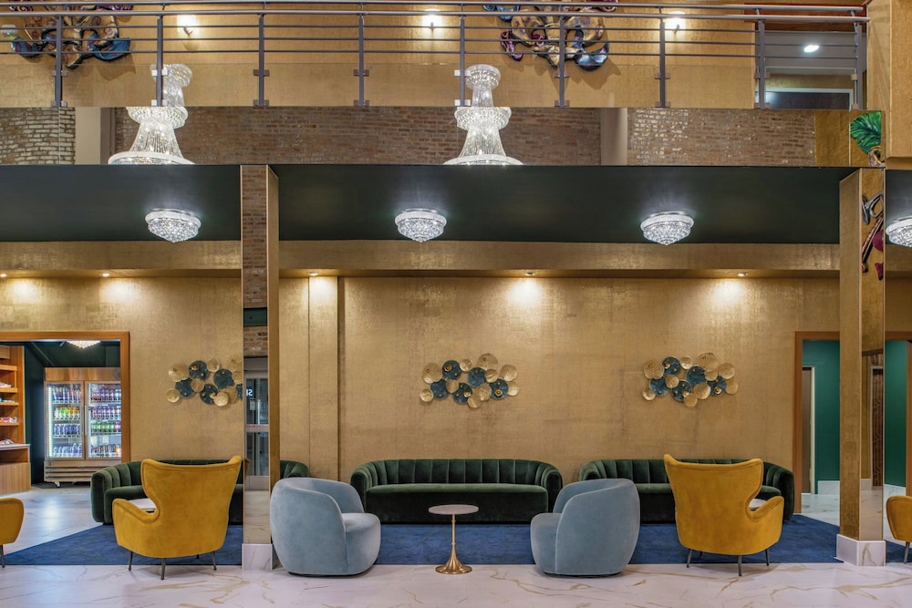 SpringHill Suites by Marriott New Orleans Warehouse Arts District - photo 4