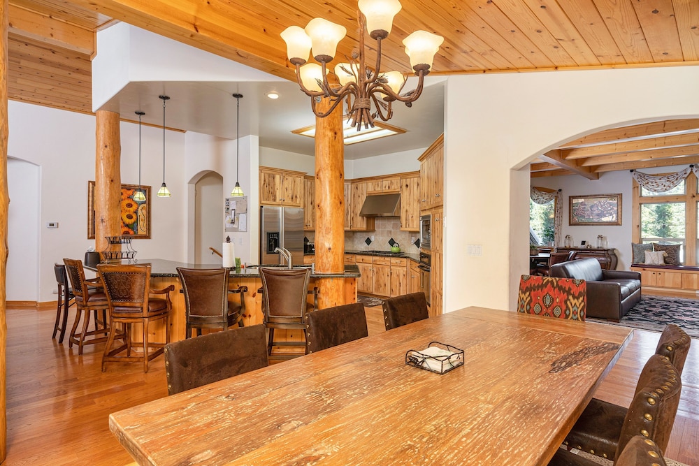 Wooded Luxury at Tahoe Donner - photo 8