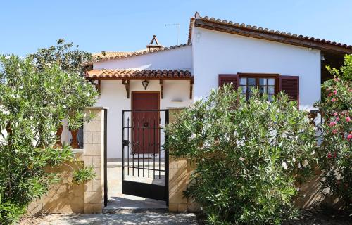 Belle Epoque Holiday Home — Aegina — photo 5