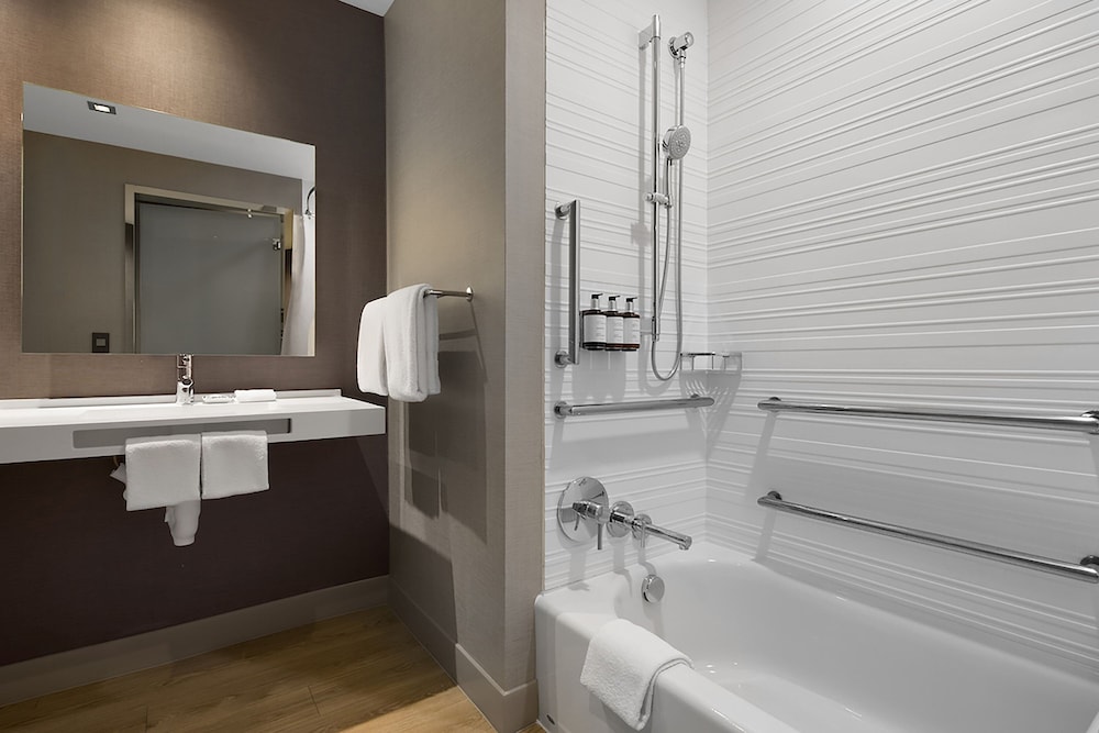 AC Hotel Bloomington Mall of America - photo 19