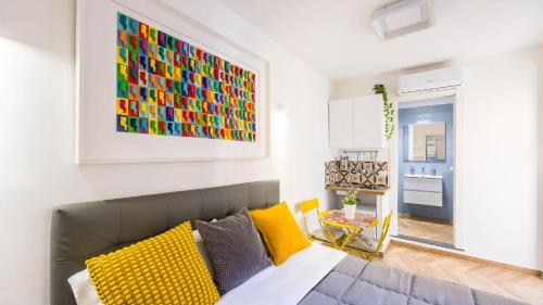 Palazzo Mormando Mini Apartment — 4-Star Luxury Hotel in Naples, Italy