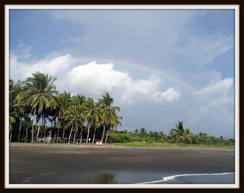 Plumita Pacifica — 4-Star Luxury Hotel in Santa Cruz, Costa Rica
