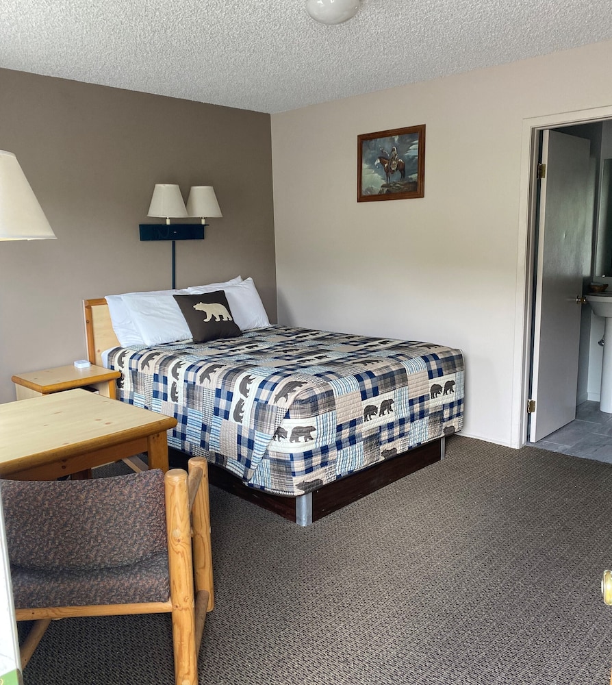 Green Creek Inn and RV Park - photo 17