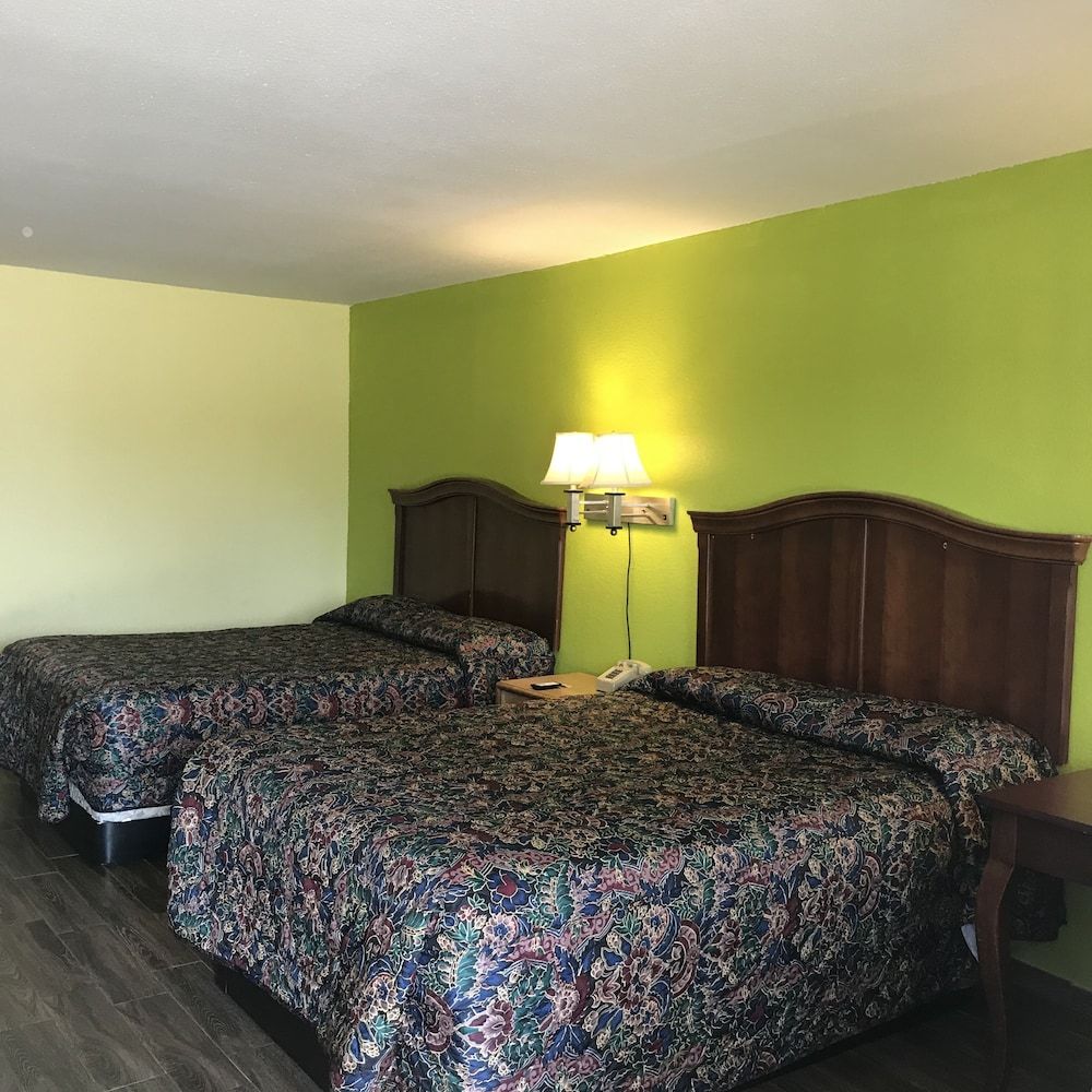 Linder Motor Lodge - photo 12