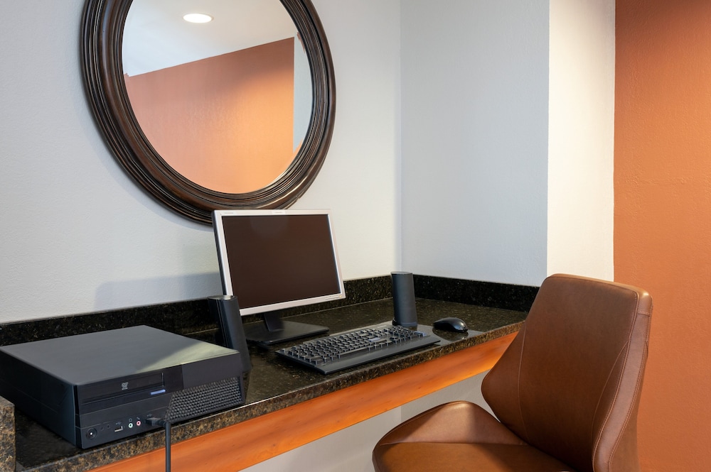 Candlewood Suites Watertown Fort Drum by IHG - photo 44
