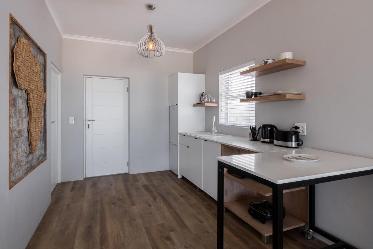 Small Bay Beach Suites