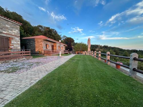 916 Mountain Resort - last minute hotel in Myki