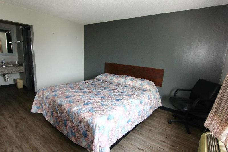 Hotel Comfort Stay by OYO Texarkana East AR I 30 - photo 42