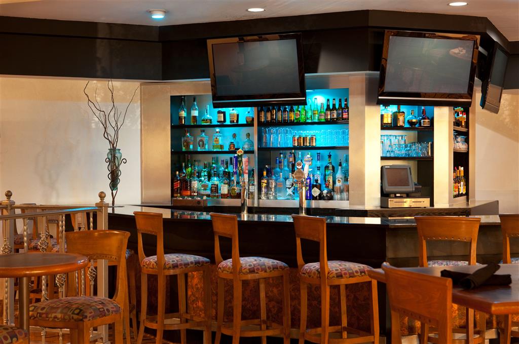 Four Points by Sheraton Phoenix North - photo 30