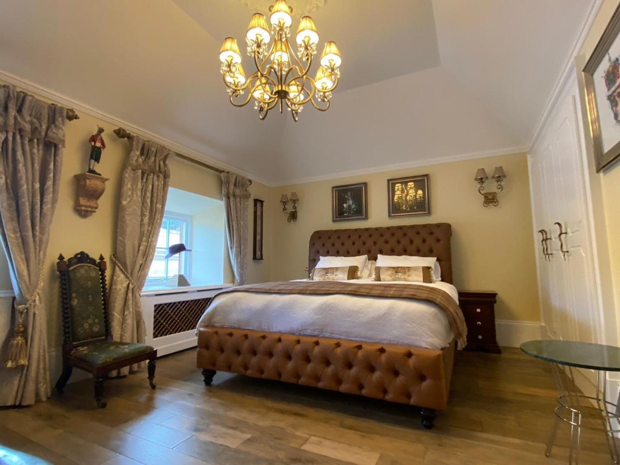 Clan Young Suite Apartment Luxury Central Getaway — 4-Star Luxury Hotel in Berwick-Upon-Tweed, United Kingdom