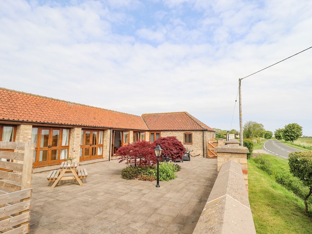 Barn Cottage — 4-Star Luxury Hotel in Alford, United Kingdom