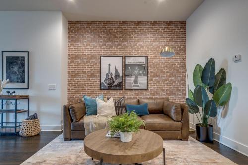 Lofts at 30th 2 Top Floor Units - featured photo