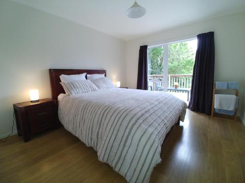 Comfortable 2 bedroom unit close to Hamilton New Zealand — 4-Star Luxury Hotel in Hamilton, New Zealand