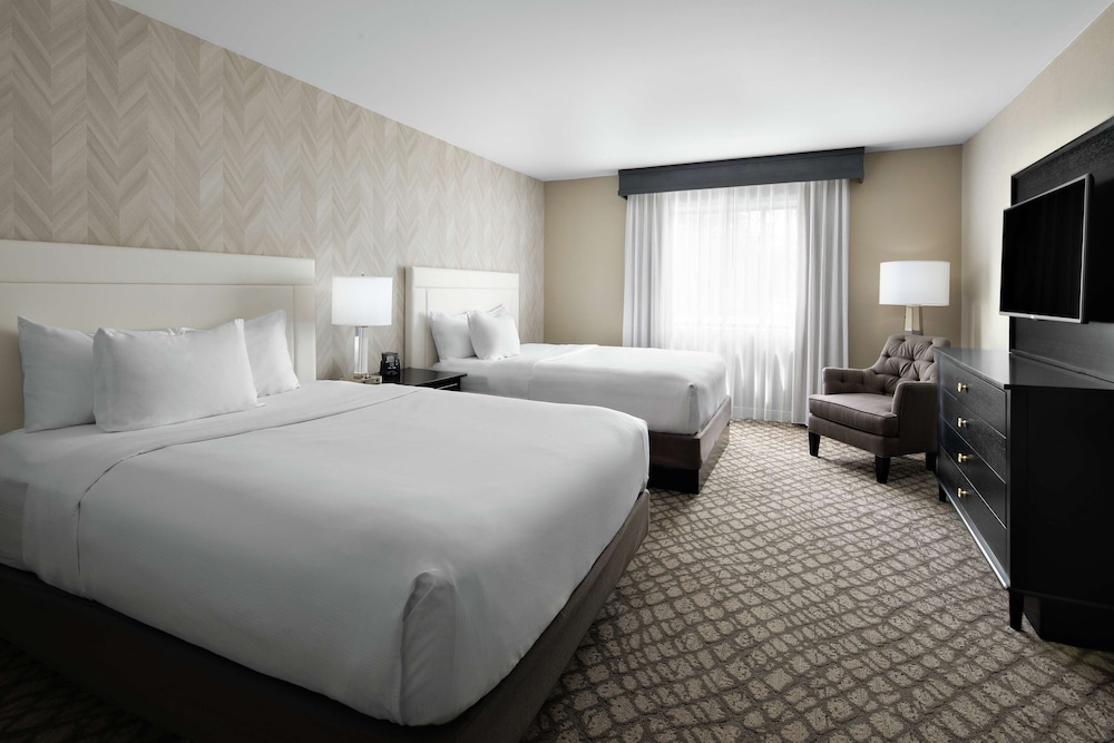 DoubleTree Suites by Hilton Charlotte SouthPark - photo 9