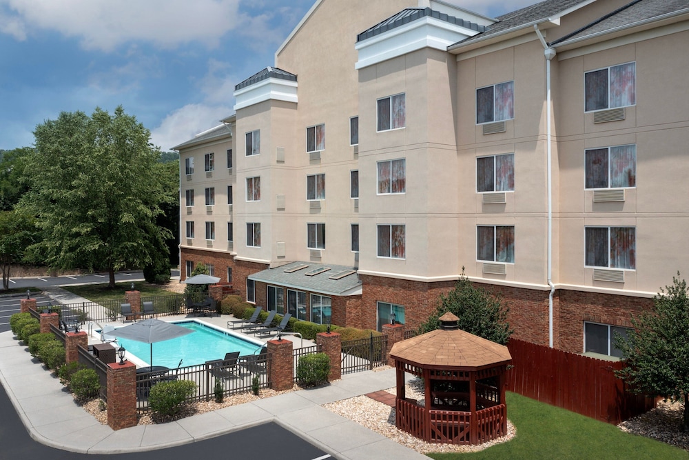 Fairfield Inn & Suites by Marriott Roanoke Hollins I 81 - photo 25