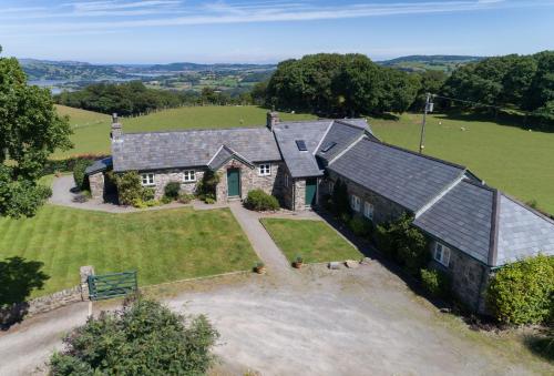 Ty Newydd - carbon neutral hotel in Conwy