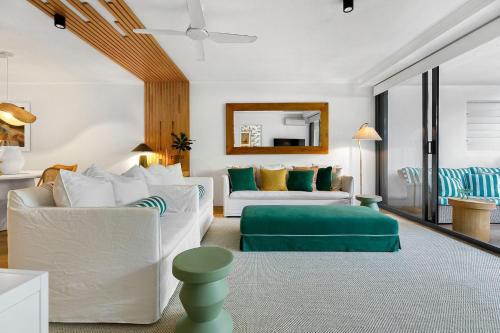 3 Sunshine Central Sophisticated Apartment — 4-Star Luxury Hotel in Sunshine Beach, Australia
