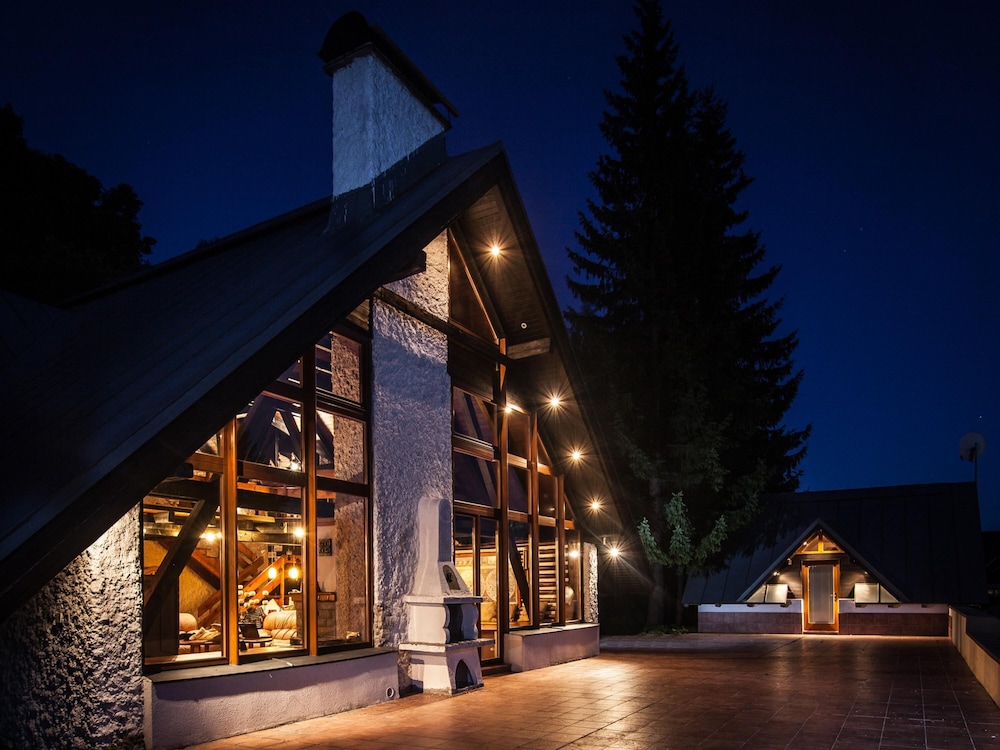 Chalet Drevarska — 5-Star Luxury Hotel in Benecko, Czech Republic
