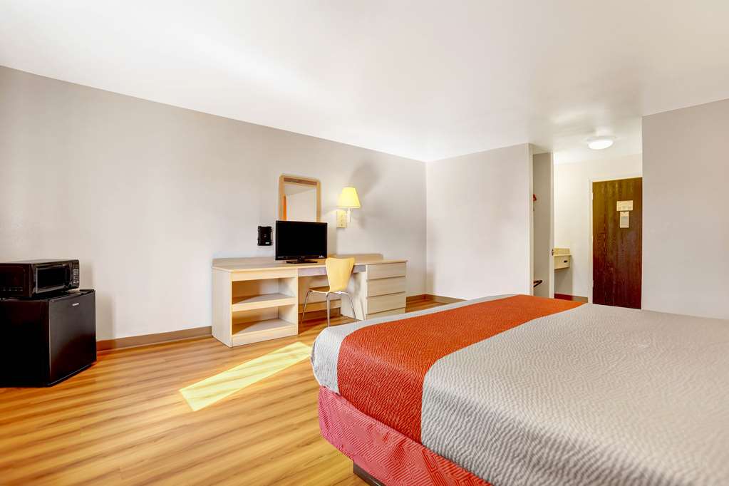 Motel 6 Espanola NM - photo 4