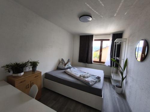 Cosy Room in Modern Flat in Innsbruck, Austria