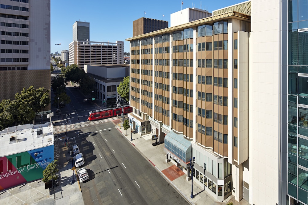 The Bristol Hotel San Diego - photo 35