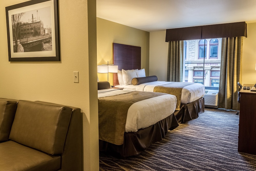 Cobblestone Hotel & Suites Chippewa Falls - photo 36
