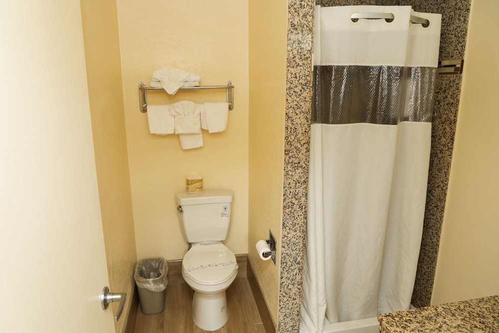 Silver Surf Motel - photo 36