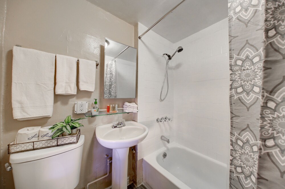 Ellison Suites - photo 64