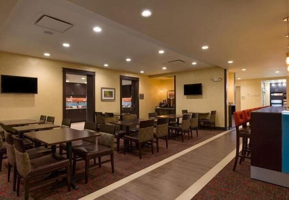 Residence Inn Long Island Islip Courthouse Complex - photo 37